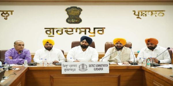 ਬੈਂਸ ਤੇ ਸਾਥੀ ਕੈਬਨਿਟ ਮੰਤਰੀਆਂ ਵੱਲੋਂ ਜ਼ਿਲ੍ਹਾ ਪ੍ਰਸ਼ਾਸਨਾਂ ਨੂੰ ਸ੍ਰੀ ਗੁਰੂ ਤੇਗ ਬਹਾਦਰ ਜੀ ਦੇ ਸ਼ਹੀਦੀ ਦਿਵਸ ਸਮਾਗਮਾਂ ਲਈ ਪੂਰੇ ਪ੍ਰਬੰਧ ਯਕੀਨੀ ਬਣਾਉਣ ਦੇ ਹੁਕਮ
