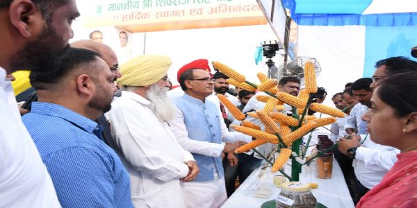 ਕੇਂਦਰੀ ਖੇਤੀਬਾੜੀ ਮੰਤਰੀ ਚੌਹਾਨ ਨੇ ਲੁਧਿਆਣਾ ’ਚ ਭਾਰਤੀ ਮੱਕੀ ਖੋਜ ਸੰਸਥਾਨ ਇਮਾਰਤ ਦਾ ਕੀਤਾ ਉਦਘਾਟਨ