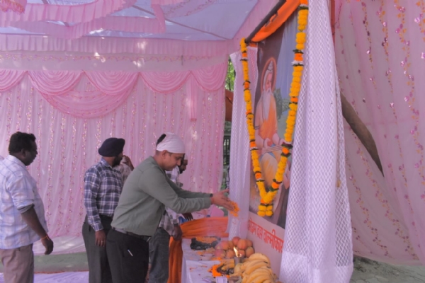 ਡਿਪਟੀ ਕਮਿਸ਼ਨਰ ਵਲੋਂ ਭਗਵਾਨ ਵਾਲਮੀਕਿ ਜੀ ਮਹਾਰਾਜ ਦੀਆਂ ਸਿੱਖਿਆਵਾਂ ’ਤੇ ਚੱਲਣ ਦਾ ਸੱਦਾ