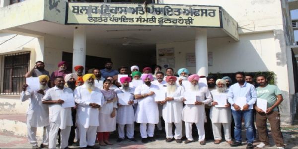 ਪੀ.ਆਰ.ਟੀ.ਸੀ. ਦੇ ਚੇਅਰਮੈਨ ਹਡਾਣਾ ਵੱਲੋਂ ਹਲਕਾ ਸਨੌਰ ਦੇ 12 ਪਿੰਡਾਂ ਦੇ 255 ਲਾਭਪਾਤਰੀਆਂ ਨੂੰ 1.24 ਕਰੋੜ ਰੁਪਏ ਦੇ ਹੜ੍ਹ ਪੀੜਤ ਮੁਆਵਜ਼ਾ ਰਾਸ਼ੀ ਤਕਸੀਮ