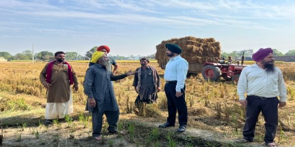 ਬਿਨ੍ਹਾ ਐਸ.ਐਮ.ਐਸ ਤੋਂ ਚੱਲਣ ਵਾਲੀਆਂ ਕੰਬਾਇਨਾ ਨੂੰ ਕੀਤਾ ਜਾਵੇਗਾ ਬਲੈਕ ਲਿਸਟ: ਐਸ.ਡੀ.ਐਮ.