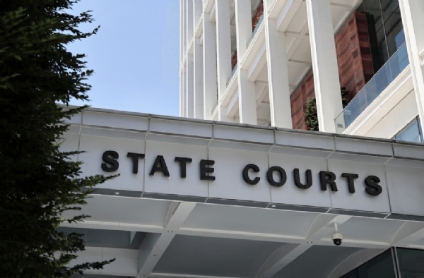 ਸ਼ਿਵਾ ਨਾਗੂ ਨੂੰ 24 ਅਕਤੂਬਰ ਨੂੰ ਸਿੰਗਾਪੁਰ ਦੀ ਸਟੇਟ ਕੋਰਟ ਨੇ ਸਜ਼ਾ ਸੁਣਾਈ। ਫੋਟੋ: ਦ ਸਟ੍ਰੇਟਸ ਟਾਈਮਜ਼ ਸ਼ਿਵਾ ਨਾਗੂ ਨੂੰ 24 ਅਕਤੂਬਰ ਨੂੰ ਸਿੰਗਾਪੁਰ ਦੀ ਸਟੇਟ ਕੋਰਟ ਨੇ ਸਜ਼ਾ ਸੁਣਾਈ। ਫੋਟੋ: ਦ ਸਟ੍ਰੇਟਸ ਟਾਈਮਜ਼