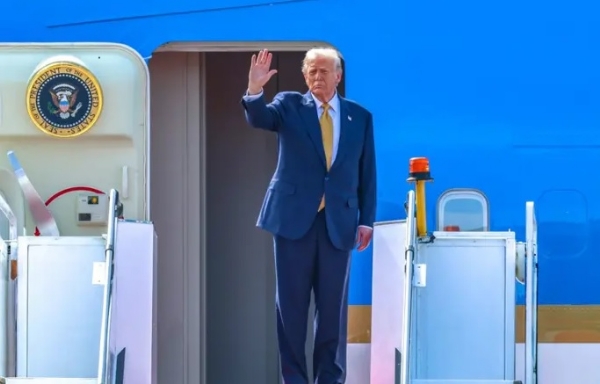 ਅਮਰੀਕੀ ਰਾਸ਼ਟਰਪਤੀ ਡੋਨਾਲਡ ਟਰੰਪ ਸੋਮਵਾਰ ਨੂੰ ਕੁਆਲਾਲੰਪੁਰ ਅੰਤਰਰਾਸ਼ਟਰੀ ਹਵਾਈ ਅੱਡੇ ਤੋਂ ਆਪਣੇ ਏਅਰ ਫੋਰਸ ਵਨ ਜਹਾਜ਼ ਰਾਹੀਂ ਜਾਪਾਨ ਲਈ ਰਵਾਨਾ। ਫੋਟੋ: ਦ ਸਟਾਰ ਮਲੇਸ਼ੀਆ