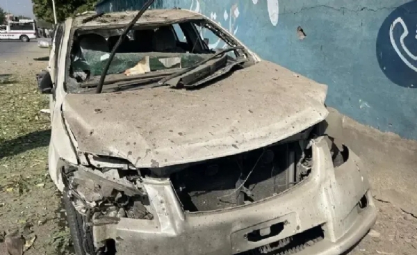 27 ਅਕਤੂਬਰ ਨੂੰ ਬਲੋਚਿਸਤਾਨ ਦੇ ਤੁਰਬਤ ਵਿੱਚ ਧਮਾਕੇ ਵਿੱਚ ਨੁਕਸਾਨਿਆ ਗਿਆ ਸੁਰੱਖਿਆ ਵਾਹਨ। ਫੋਟੋ: ਡੈਨ 27 ਅਕਤੂਬਰ ਨੂੰ ਬਲੋਚਿਸਤਾਨ ਦੇ ਤੁਰਬਤ ਵਿੱਚ ਧਮਾਕੇ ਵਿੱਚ ਨੁਕਸਾਨਿਆ ਗਿਆ ਸੁਰੱਖਿਆ ਵਾਹਨ। ਫੋਟੋ: ਡੈਨ