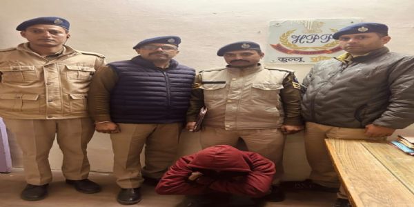 ਮਣੀਕਰਨ ਘਾਟੀ ਵਿੱਚ ਚਰਸ ਤਸਕਰ ਗ੍ਰਿਫ਼ਤਾਰ