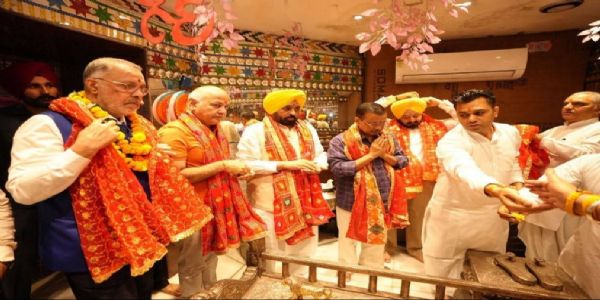 ਭਗਵੰਤ ਮਾਨ ਅਤੇ ਅਰਵਿੰਦ ਕੇਜਰੀਵਾਲ ਵੱਲੋਂ ਇਤਿਹਾਸਕ ਸ੍ਰੀ ਕਾਲੀ ਮਾਤਾ ਮੰਦਰ ਦੇ ਨਵੀਨੀਕਰਨ ਲਈ 75 ਕਰੋੜ ਰੁਪਏ ਦੇ ਪ੍ਰੋਜੈਕਟਾਂ ਦੀ ਸ਼ੁਰੂਆਤ