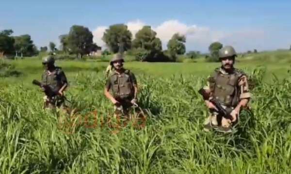 ਰਾਜੌਰੀ ਜ਼ਿਲ੍ਹੇ ਦੇ ਧਾਰ ਸਖਰੀ ਪਿੰਡ ਵਿੱਚ ਅੱਤਵਾਦ ਵਿਰੋਧੀ ਕਾਰਵਾਈ ਜਾਰੀ