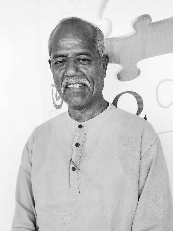 ਉੱਘੇ ਕਵੀ ਅਤੇ ਚਿੰਤਕ ਆਂਦੇ ਸ਼੍ਰੀ ਦੀ ਫਾਈਲ ਫੋਟੋ।