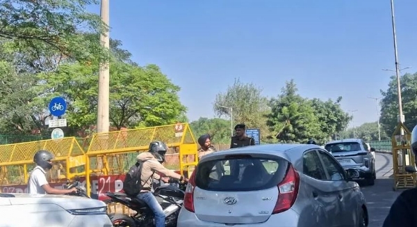 ਵਿਦਿਆਰਥੀਆਂ ਦੇ ਪ੍ਰਦਰਸ਼ਨ ਦੇ ਮੱਦੇਨਜ਼ਰ ਕੀਤੀ ਗਈ ਬੈਰੀਕੇਟਿੰਗ