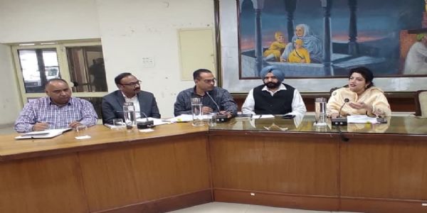 ਡਿਪਟੀ ਕਮਿਸ਼ਨਰ ਡਾ. ਸੋਨਾ ਥਿੰਦ ਵੱਲੋਂ ਸ਼ਹੀਦੀ ਸਭਾ ਦੇ ਪ੍ਰਬੰਧਾਂ ਬਾਰੇ ਅਧਿਕਾਰੀਆਂ ਨੂੰ ਦਿਸ਼ਾ ਨਿਰਦੇਸ਼ ਜਾਰੀ