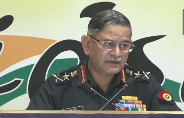 ਫੌਜ ਮੁਖੀ ਜਨਰਲ ਉਪੇਂਦਰ ਦਿਵੇਦੀ ਦਿੱਲੀ ਰੱਖਿਆ ਸੰਵਾਦ ਨੂੰ ਸੰਬੋਧਨ ਕਰਦੇ ਹੋਏ ਫੌਜ ਮੁਖੀ ਜਨਰਲ ਉਪੇਂਦਰ ਦਿਵੇਦੀ ਦਿੱਲੀ ਰੱਖਿਆ ਸੰਵਾਦ ਨੂੰ ਸੰਬੋਧਨ ਕਰਦੇ ਹੋਏ