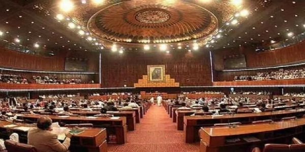 ਪਾਕਿਸਤਾਨ ਸਰਕਾਰ ਸੰਘੀ ਸੰਵਿਧਾਨਕ ਅਦਾਲਤ ਸਥਾਪਤ ਕਰਨ ਲਈ ਤਿਆਰ, ਅੱਜ ਰਾਸ਼ਟਰੀ ਅਸੈਂਬਲੀ ’ਚ ਬਿੱਲ ਪਾਸ ਹੋਣ ਦਾ ਭਰੋਸਾ