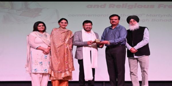 ਕੈਬਨਿਟ ਮੰਤਰੀ ਡਾ. ਰਵਜੋਤ ਸਿੰਘ ਵੱਲੋਂ ਨੌਜਵਾਨਾਂ ਨੂੰ ਸ੍ਰੀ ਗੁਰੂ ਤੇਗ ਬਹਾਦਰ ਸਾਹਿਬ ਜੀ ਦੀਆਂ ਸਿੱਖਿਆਵਾਂ ਨੂੰ ਅਪਨਾਉਣ ਦਾ ਸੱਦਾ