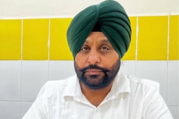 ਸਿਵਲ ਸਰਜਨ ਬਰਨਾਲਾ ਡਾ.ਬਲਜੀਤ ਸਿੰਘ ਸਿਵਲ ਸਰਜਨ ਬਰਨਾਲਾ ਡਾ.ਬਲਜੀਤ ਸਿੰਘ