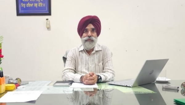 ਕੇਨ ਕਮਿਸ਼ਨਰ ਪੰਜਾਬ ਡਾ.ਅਮਰੀਕ ਸਿੰਘ  ਜਾਣਕਾਰੀ ਦਿੰਦੇ ਹੋਏ।