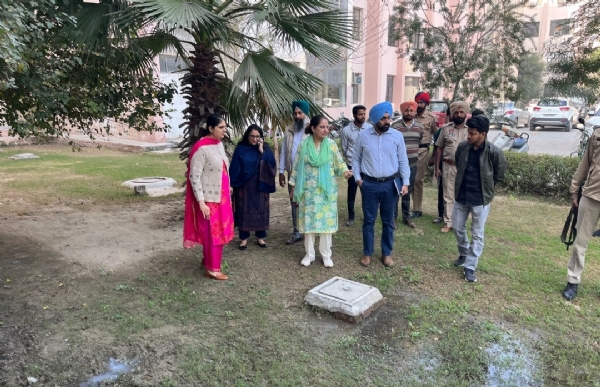 ਡੇਂਗੂ ਦੇ ਫੈਲਾਅ ਨੂੰ ਰੋਕਣ ਲਈ ਚੈਕਿੰਗ ਅਭਿਆਨ ਲਗਾਤਾਰ ਜਾਰੀ ਡੇਂਗੂ ਦੇ ਫੈਲਾਅ ਨੂੰ ਰੋਕਣ ਲਈ ਚੈਕਿੰਗ ਅਭਿਆਨ ਲਗਾਤਾਰ ਜਾਰੀ