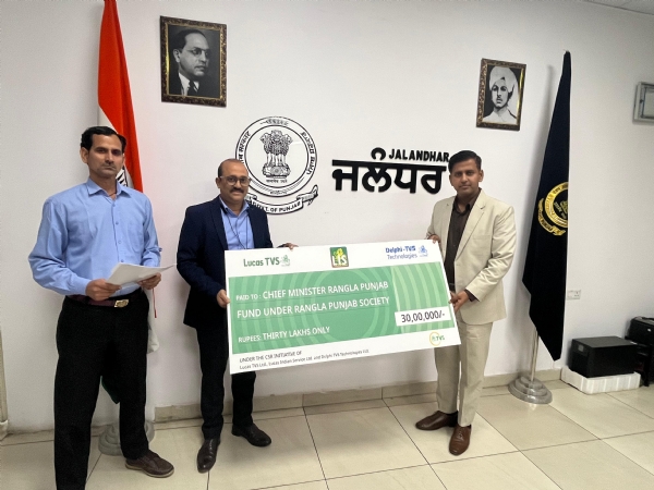 ਟੀ.ਵੀ.ਐਸ. ਗਰੁੱਪ ਕੰਪਨੀ ਵੱਲੋਂ ‘ਮੁੱਖ ਮੰਤਰੀ ਰੰਗਲਾ ਪੰਜਾਬ ਫੰਡ’ ֹ’ਚ 30 ਲੱਖ ਰੁਪਏ ਦਾ ਯੋਗਦਾਨ ਡਿਪਟੀ ਕਮਿਸ਼ਨਰ ਨੂੰ ਸੌਂਪਿਆ ਚੈੱਕ ਟੀ.ਵੀ.ਐਸ. ਗਰੁੱਪ ਕੰਪਨੀ ਵੱਲੋਂ ‘ਮੁੱਖ ਮੰਤਰੀ ਰੰਗਲਾ ਪੰਜਾਬ ਫੰਡ’ ֹ’ਚ 30 ਲੱਖ ਰੁਪਏ ਦਾ ਯੋਗਦਾਨ ਡਿਪਟੀ ਕਮਿਸ਼ਨਰ ਨੂੰ ਸੌਂਪਿਆ ਚੈੱਕ