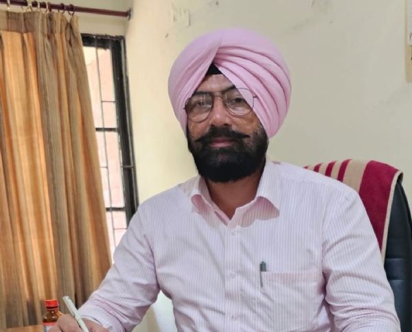 ਡਿਪਟੀ ਡਾਇਰੈਕਟਰ ਡੇਅਰੀ ਵਰਿਆਮ ਸਿੰਘ ਡਿਪਟੀ ਡਾਇਰੈਕਟਰ ਡੇਅਰੀ ਵਰਿਆਮ ਸਿੰਘ