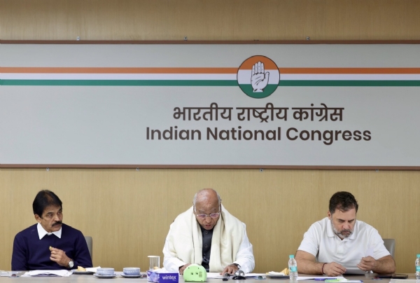 ਖੜਗੇ-ਰਾਹੁਲ ਖੜਗੇ-ਰਾਹੁਲ