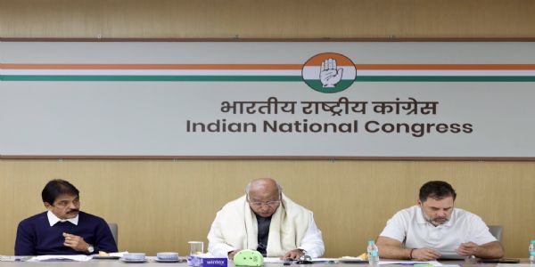 ਵੋਟਰ ਸੂਚੀ ਦੀ ਪਵਿੱਤਰਤਾ ਦੀ ਰੱਖਿਆ ਲਈ ਕਾਂਗਰਸ ਪੂਰੀ ਤਰ੍ਹਾਂ ਵਚਨਬੱਧ : ਖੜਗੇ