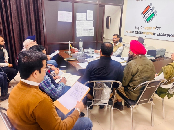 ਚੋਣ ਤਹਿਸੀਲਦਾਰ ਵੱਲੋਂ ਸਿਆਸੀ ਪਾਰਟੀਆਂ ਦੇ ਨੁਮਾਇੰਦਿਆਂ ਨਾਲ ਮੀਟਿੰਗ