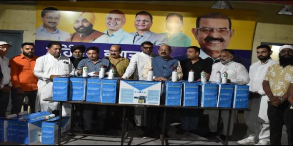 ਮੰਤਰੀ ਮੋਹਿੰਦਰ ਭਗਤ ਵਲੋਂ ਜਲੰਧਰ ਪੱਛਮੀ ਦੇ ਕੌਂਸਲਰਾਂ ਨੂੰ 32 ਨਵੀਆਂ ਫੌਗਿੰਗ ਮਸ਼ੀਨਾਂ ਦੀ ਵੰਡ