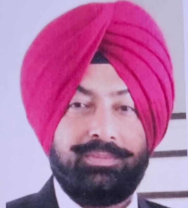 ਵਰਿਆਮ ਸਿੰਘ ਡਿਪਟੀ ਡਾਇਰੈਕਟਰ ਡੇਅਰੀ ਤਰਨ ਤਾਰਨ।