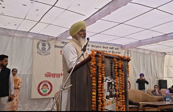 ਵਿਧਾਇਕ ਗੁਰਦਿੱਤ ਸਿੰਘ ਸੇਖੋਂ ਸੰਬੋਧਨ ਕਰਦੇ ਹੋਏ।