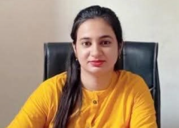 ਜਸਲੀਨ ਕੌਰ ਜਾਣਕਾਰੀ ਦਿੰਦੇ ਹੋਏ।