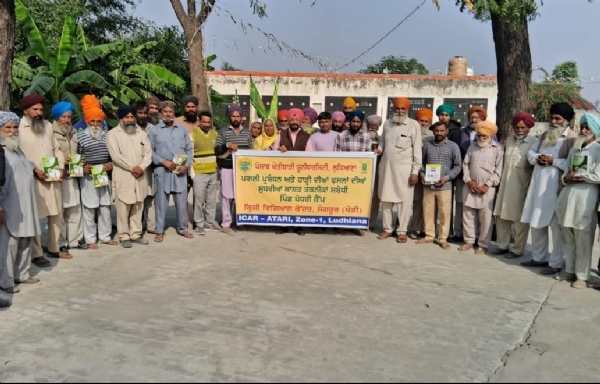 ਕ੍ਰਿਸ਼ੀ ਵਿਗਿਆਨ ਕੇਂਦਰ ਸੰਗਰੂਰ ਪਰਾਲੀ ਪ੍ਰਬੰਧਨ ਪ੍ਰੋਜੈਕਟ ਅਧੀਨ ਪਿੰਡ ਹਰਿਆਊ ਵਿਖੇ ਲਗਾਏ ਜਾਗਰੂਕਤਾ ਕੈਂਪ ਦਾ ਦ੍ਰਿਸ਼।