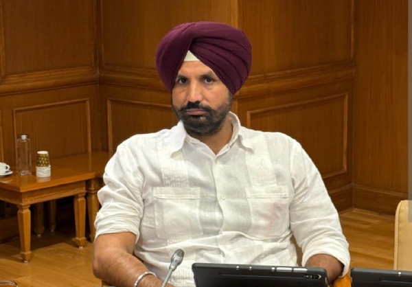 ਅਮਰਿੰਦਰ ਸਿੰਘ ਰਾਜਾ ਵੜਿੰਗ।