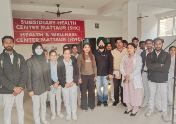 ਸਿਹਤ ਵਿਭਾਗ ਦੀਆਂ ਟੀਮਾਂ ਉੱਚ-ਜੋਖਮ ਖੇਤਰਾਂ ਵਿਚ ਚੈਕਿੰਗ ਲਈ ਜਾਣ ਤੋਂ ਪਹਿਲਾ. ਸਿਹਤ ਵਿਭਾਗ ਦੀਆਂ ਟੀਮਾਂ ਉੱਚ-ਜੋਖਮ ਖੇਤਰਾਂ ਵਿਚ ਚੈਕਿੰਗ ਲਈ ਜਾਣ ਤੋਂ ਪਹਿਲਾ.