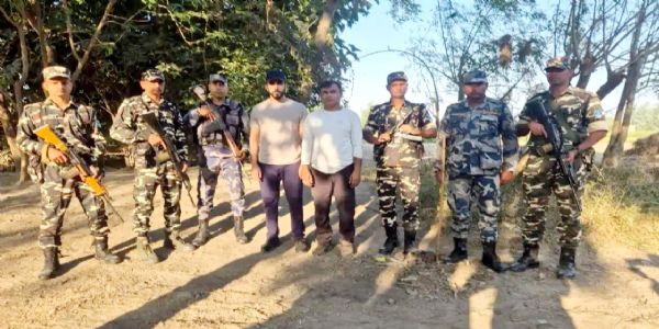 ਬਿਹਾਰ : ਪੂਰਬੀ ਚੰਪਾਰਨ ’ਚ ਭਾਰਤ-ਨੇਪਾਲ ਸਰਹੱਦ ਤੋਂ ਯੂਏਈ ਨਾਗਰਿਕ ਸਮੇਤ ਦੋ ਲੋਕ ਗ੍ਰਿਫ਼ਤਾਰ