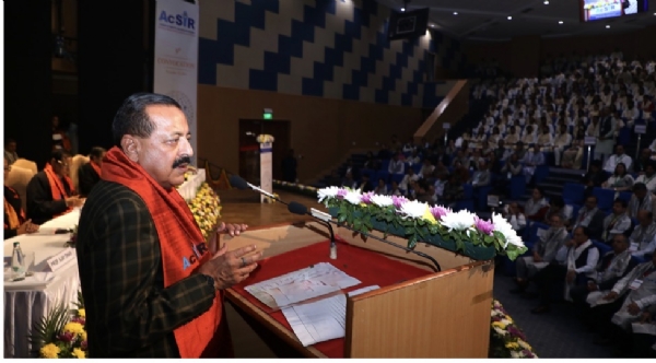 ਡਾ. ਜਿਤੇਂਦਰ ਸਿੰਘ ਅਕੈਡਮੀ ਆਫ਼ ਸਾਇੰਟਿਫਿਕ ਐਂਡ ਇਨੋਵੇਟਿਵ ਰਿਸਰਚ, XISIR ਦੇ 9ਵੇਂ ਕਨਵੋਕੇਸ਼ਨ ਮੌਕੇ ਸੰਬੋਧਨ ਦੌਰਾਨ