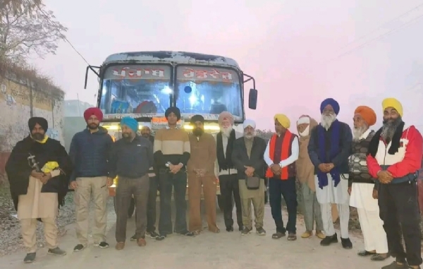 ਅਨੰਦਪੁਰ ਸਾਹਿਬ ਵਿਖੇ ਕਰਵਾਏ ਜਾ ਰਹੇ ਸਮਾਗਮਾਂ ਸਬੰਧੀ ਸ੍ਰੀ ਹਰਗੋਬਿੰਦਪੁਰ ਸਾਹਿਬ ਤੋਂ ਸ਼੍ਰੀ ਅਨੰਦਪੁਰ ਸਾਹਿਬ ਲਈ ਸੰਗਤਾਂ ਰਵਾਨਾ ਹੋਣ ਮੌਕੇ.