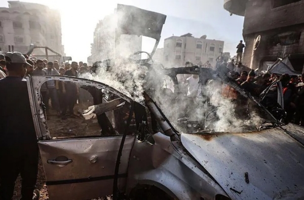 ਇਜ਼ਰਾਈਲ ਵੱਲੋਂ ਹਮਲਾ ਕਰਨ ਤੋਂ ਬਾਅਦ ਗਾਜ਼ਾ ਪੱਟੀ ਦੇ ਕੁਝ ਇਲਾਕਿਆਂ ਵਿੱਚ ਅੱਗ ਲੱਗ ਗਈ। ਫੋਟੋ: ਇੰਟਰਨੈੱਟ ਮੀਡੀਆ