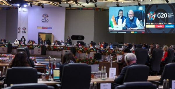 ਦੱਖਣੀ ਅਫਰੀਕਾ ਵਿੱਚ ਹੋਏ ਜੀ20 ਸੰਮੇਲਨ ਵਿੱਚ ਪ੍ਰਧਾਨ ਮੰਤਰੀ ਨਰਿੰਦਰ ਮੋਦੀ ਦੀ ਪ੍ਰਭਾਵਸ਼ਾਲੀ ਮੌਜੂਦਗੀ ਰਹੀ। ਦੱਖਣੀ ਅਫਰੀਕਾ ਵਿੱਚ ਹੋਏ ਜੀ20 ਸੰਮੇਲਨ ਵਿੱਚ ਪ੍ਰਧਾਨ ਮੰਤਰੀ ਨਰਿੰਦਰ ਮੋਦੀ ਦੀ ਪ੍ਰਭਾਵਸ਼ਾਲੀ ਮੌਜੂਦਗੀ ਰਹੀ।