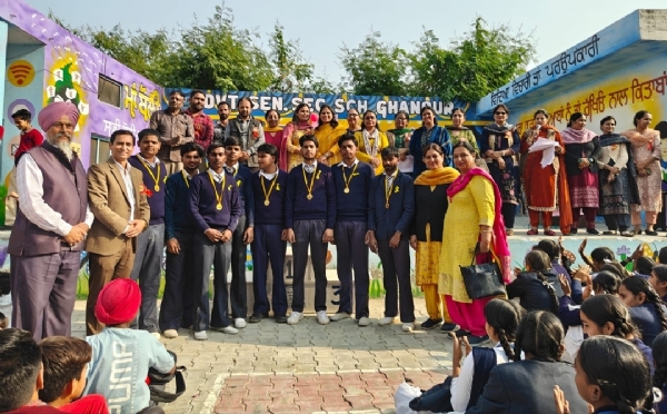 ਸਰਕਾਰੀ ਸੀਨੀਅਰ ਸੈਕੰਡਰੀ ਸਮਾਰਟ ਸਕੂਲ ਘਨੌਰ ਵਿਖੇ ਕਰਵਾਏ ਅੰਤਰ ਹਾਊਸ ਖੇਡ ਮੁਕਾਬਲੇ ਦਾ ਦ੍ਰਿਸ਼। ਸਰਕਾਰੀ ਸੀਨੀਅਰ ਸੈਕੰਡਰੀ ਸਮਾਰਟ ਸਕੂਲ ਘਨੌਰ ਵਿਖੇ ਕਰਵਾਏ ਅੰਤਰ ਹਾਊਸ ਖੇਡ ਮੁਕਾਬਲੇ ਦਾ ਦ੍ਰਿਸ਼।