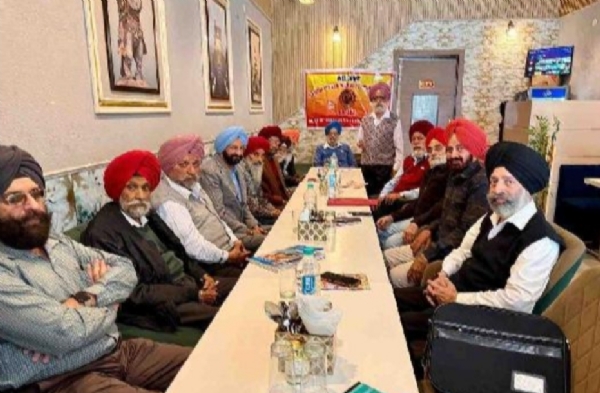 ਸੀਨੀਅਰ ਸਿਟੀਜਨ ਵੈਲਫੇਅਰ ਫੋਰਮ ਬਟਾਲਾ ਦੀ ਹੋਈ ਮਹੀਨਾਵਾਰ ਮੀਟਿੰਗ ਦਾ ਦ੍ਰਿਸ਼।