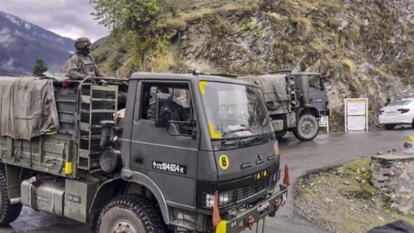 ਕਿਸ਼ਤਵਾੜ ਦੇ ਛਤਰੂ ਦੇ ਕਲਾਬਨ ਜੰਗਲੀ ਖੇਤਰ ਵਿੱਚ ਚੱਲ ਰਹੇ ਮੁਕਾਬਲੇ ਵਿੱਚ ਇੱਕ ਫੌਜ ਦਾ ਜਵਾਨ ਜ਼ਖਮੀ; ਕਾਰਵਾਈ ਜਾਰੀ ਹੈ