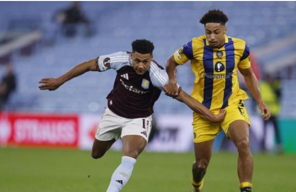 ਐਸਟਨ ਵਿਲਾ ਦੇ ਓਲੀ ਵਾਟਕਿੰਸ ਮੈਕਾਬੀ ਤੇਲ ਅਵੀਵ ਦੇ ਟਾਇਰੇਸ ਅਸਾਂਤੇ ਨਾਲ ਐਕਸ਼ਨ ਵਿੱਚ ਐਸਟਨ ਵਿਲਾ ਦੇ ਓਲੀ ਵਾਟਕਿੰਸ ਮੈਕਾਬੀ ਤੇਲ ਅਵੀਵ ਦੇ ਟਾਇਰੇਸ ਅਸਾਂਤੇ ਨਾਲ ਐਕਸ਼ਨ ਵਿੱਚ