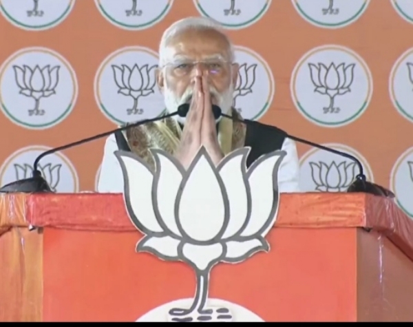 ਸੀਤਾਮੜੀ ਵਿੱਚ ਇੱਕ ਚੋਣ ਰੈਲੀ ਨੂੰ ਸੰਬੋਧਨ ਕਰਦੇ ਹੋਏ ਪ੍ਰਧਾਨ ਮੰਤਰੀ ਨਰਿੰਦਰ ਮੋਦੀ। ਸੀਤਾਮੜੀ ਵਿੱਚ ਇੱਕ ਚੋਣ ਰੈਲੀ ਨੂੰ ਸੰਬੋਧਨ ਕਰਦੇ ਹੋਏ ਪ੍ਰਧਾਨ ਮੰਤਰੀ ਨਰਿੰਦਰ ਮੋਦੀ।