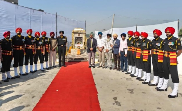 ਪਹਿਲੇ ਵਿਸ਼ਵ ਯੁੱਧ ਦੇ ਸ਼ਹੀਦਾਂ ਦੀ ਯਾਦ ’ਚ ਕਰਵਾਏ ਗਏ ਸਰਧਾਂਜਲੀ ਸਮਾਗਮ ਦਾ ਦ੍ਰਿਸ਼। ਪਹਿਲੇ ਵਿਸ਼ਵ ਯੁੱਧ ਦੇ ਸ਼ਹੀਦਾਂ ਦੀ ਯਾਦ ’ਚ ਕਰਵਾਏ ਗਏ ਸਰਧਾਂਜਲੀ ਸਮਾਗਮ ਦਾ ਦ੍ਰਿਸ਼।