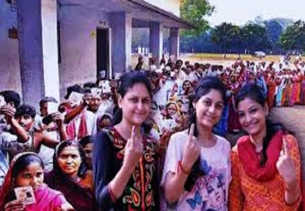 ਫਾਈਲ ਫੋਟੋ: ਬਿਹਾਰ ਵਿਧਾਨ ਸਭਾ ਚੋਣਾਂ: ਔਰਤਾਂ ਅਤੇ ਨੌਜਵਾਨ ਵੋਟਰ ਫਾਈਲ ਫੋਟੋ: ਬਿਹਾਰ ਵਿਧਾਨ ਸਭਾ ਚੋਣਾਂ: ਔਰਤਾਂ ਅਤੇ ਨੌਜਵਾਨ ਵੋਟਰ