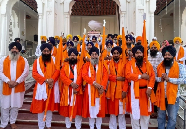 ਅਸਾਮ ਤੋਂ ਆਰੰਭ ਹੋਇਆ ਸ਼ਹੀਦੀ ਨਗਰ ਕੀਰਤਨ ਡੇਰਾ ਬਾਬਾ ਨਾਨਕ ਤੋਂ ਗੁਰਦੁਆਰਾ ਸ੍ਰੀ ਬੁਰਜ ਸਾਹਿਬ ਧਾਰੀਵਾਲ ਲਈ ਰਵਾਨਾ ਹੋਣ ਮੌਕੇ। ਅਸਾਮ ਤੋਂ ਆਰੰਭ ਹੋਇਆ ਸ਼ਹੀਦੀ ਨਗਰ ਕੀਰਤਨ ਡੇਰਾ ਬਾਬਾ ਨਾਨਕ ਤੋਂ ਗੁਰਦੁਆਰਾ ਸ੍ਰੀ ਬੁਰਜ ਸਾਹਿਬ ਧਾਰੀਵਾਲ ਲਈ ਰਵਾਨਾ ਹੋਣ ਮੌਕੇ।