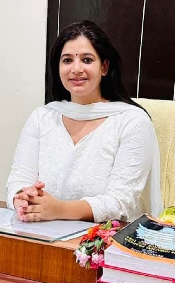 ਐਸਡੀਐਮ ਓਸ਼ਿਨ ਸ਼ਰਮਾ ਐਸਡੀਐਮ ਓਸ਼ਿਨ ਸ਼ਰਮਾ