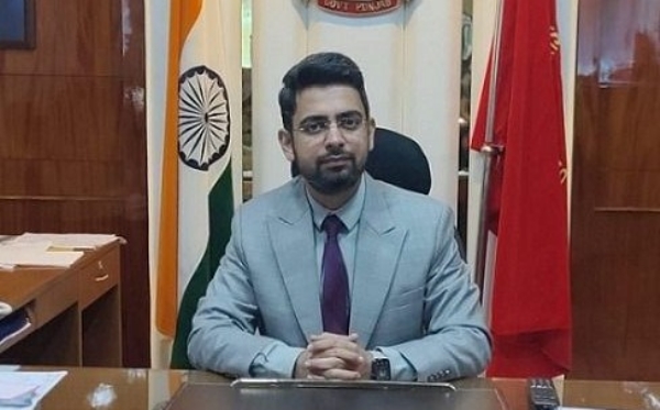 ਜ਼ਿਲ੍ਹਾ ਮੈਜਿਸਟ੍ਰੇਟ-ਕਮ- ਡਿਪਟੀ ਕਮਿਸ਼ਨਰ ਮੋਗਾ ਸਾਗਰ ਸੇਤੀਆ। ਜ਼ਿਲ੍ਹਾ ਮੈਜਿਸਟ੍ਰੇਟ-ਕਮ- ਡਿਪਟੀ ਕਮਿਸ਼ਨਰ ਮੋਗਾ ਸਾਗਰ ਸੇਤੀਆ।