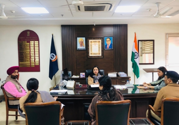 ਡਿਪਟੀ ਕਮਿਸ਼ਨਰ ਜ਼ਿਲ੍ਹੇ ਵਿੱਚ ਪੰਚਾਇਤ ਸੰਮਤੀ ਚੋਣਾਂ ਦੀ ਤਿਆਰੀ ਦੀ ਸਮੀਖਿਆ ਕਰਦੇ ਹੋਏ. ਡਿਪਟੀ ਕਮਿਸ਼ਨਰ ਜ਼ਿਲ੍ਹੇ ਵਿੱਚ ਪੰਚਾਇਤ ਸੰਮਤੀ ਚੋਣਾਂ ਦੀ ਤਿਆਰੀ ਦੀ ਸਮੀਖਿਆ ਕਰਦੇ ਹੋਏ.