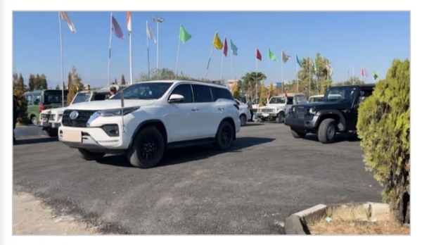 ਰਾਸ਼ਟਰਪਤੀ ਦ੍ਰੋਪਦੀ ਮੁਰਮੂ ਦੇ ਮਣੀਪੁਰ ਦੇ ਦੋ ਦਿਨਾਂ ਦੌਰੇ ਨਾਲ ਸਬੰਧਤ ਫੋਟੋ। ਰਾਸ਼ਟਰਪਤੀ ਦ੍ਰੋਪਦੀ ਮੁਰਮੂ ਦੇ ਮਣੀਪੁਰ ਦੇ ਦੋ ਦਿਨਾਂ ਦੌਰੇ ਨਾਲ ਸਬੰਧਤ ਫੋਟੋ।