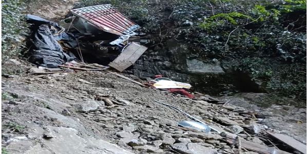 (ਅਪਡੇਟ) ਅਰੁਣਾਚਲ ਸੜਕ ਹਾਦਸੇ ਵਿੱਚ 21 ਮਜ਼ਦੂਰਾਂ ਦੀ ਮੌਤ, ਇੱਕ ਗੰਭੀਰ ਜ਼ਖਮੀ